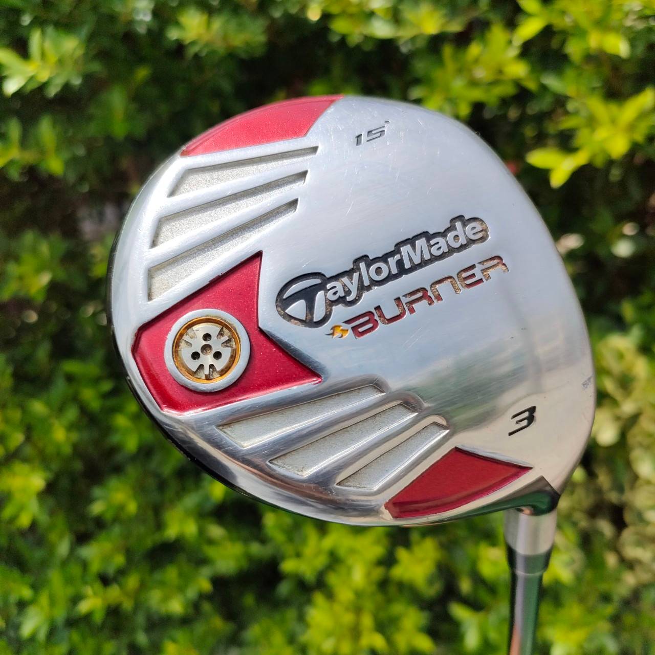 FW3 TAYLORMADE BURNER องศา 15 ก้าน RE*AX FLEX R กระดองเคฟล่า และ ดีไซน์ให้เป็นสามเหลี่ยม ตีง่ายและ ตีไกลมากๆ เสียงเพราะมาก ไม้กอล์ฟมือสอง ของแท้ BY NakaraLuxurious