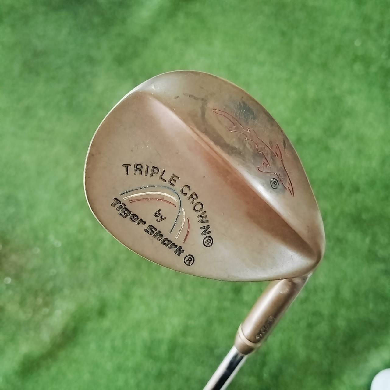 WEDGE มหัศจรรย์ Pat Simmons Design Tiger Shark Triple Crown รุ่น COPPER ไม่เคยใช้งาน กริพ ก้าานเดิม เก่าเก็บ หายากมาก ใน E BAY ราคาแพงมาก ไม้กอล์ฟพรีเมี่ยมมือสอง ของแท้ By NakaraLuxurious