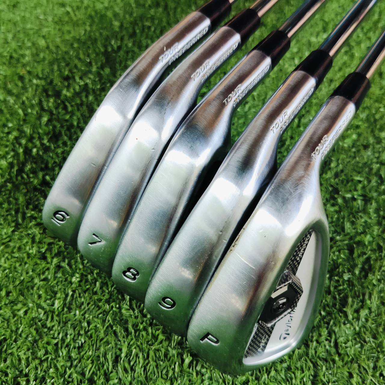 ชุดเหล็ก TAYLORMADE MC FORGED TOUR PREFERRED มีเหล็ก 6 - 9 เเละ PW รุ่นดังน่าโดน ก้าน DYNAMIC GOLD S200 เป็นเหล็ก FORGED ของแบรนด์ Taylormade ไม้กอล์ฟพรีเมี่ยมมือสอง ของแท้ By NakaraLuxurious