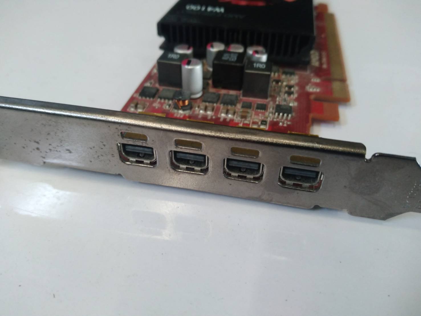 AMD Firepro W4100 2GB PCI-E Video Graphics Card Quad Displayport Full Height