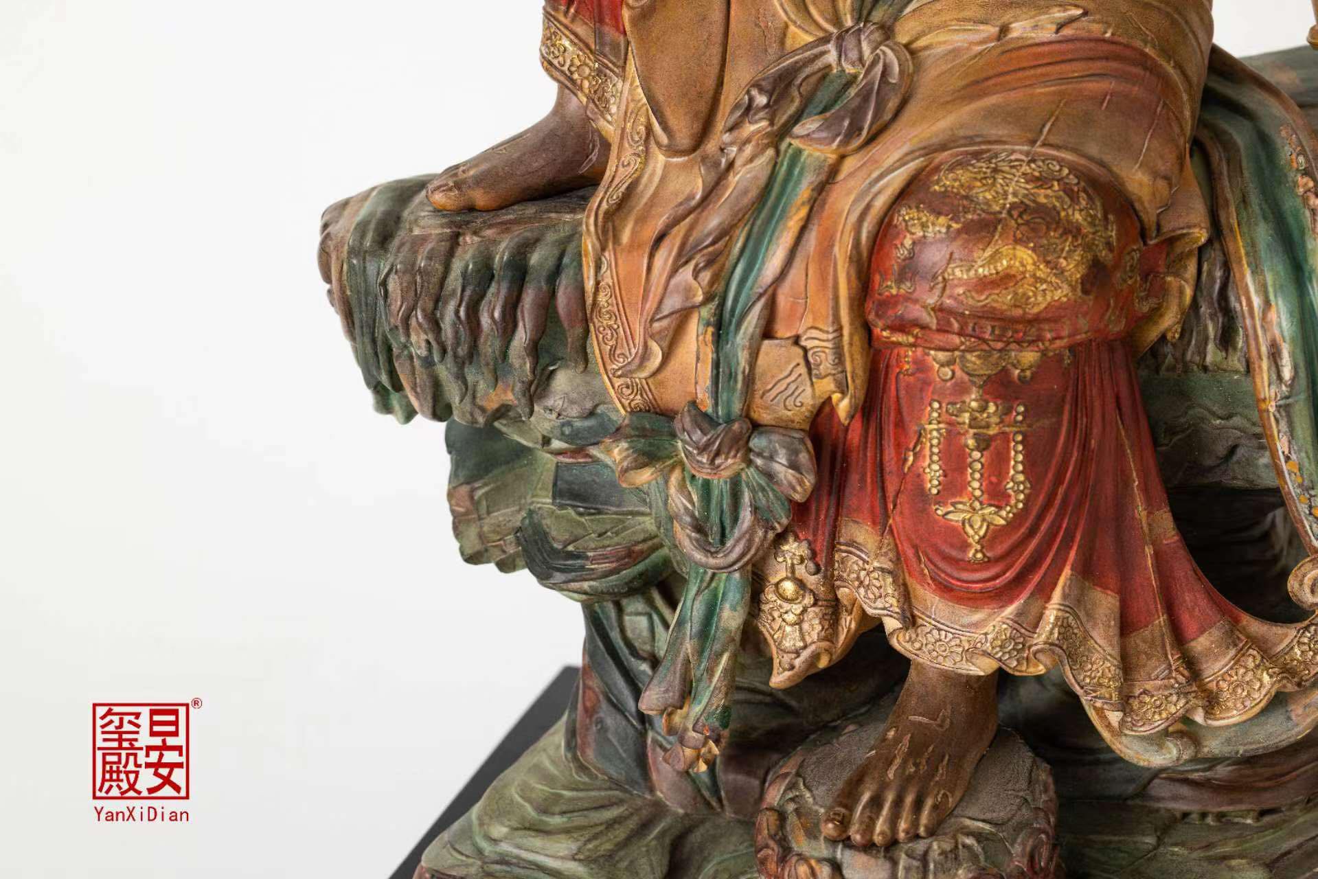 [สั่งจอง] Yan Xi Dian : Liao Song Water-moon Avalokiteshvara Statue