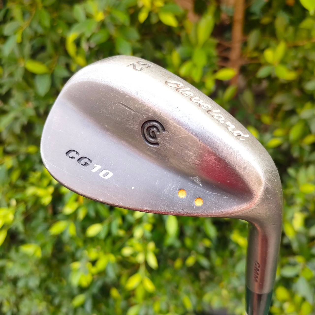 WEDGE CLEVELAND CG10 องศา 52 ก้าน DYNAMIC GOLD FLEX WEDGE สองจุดเป็น STANDARD BOUNCE เป็นองศาที่ขาดในชุดต้องซื้อเพิ่มทุกชุด ร่องอย่างคม อย่างโหด ไม้กอล์ฟมือสอง ของแท้ BY NakaraLuxurious