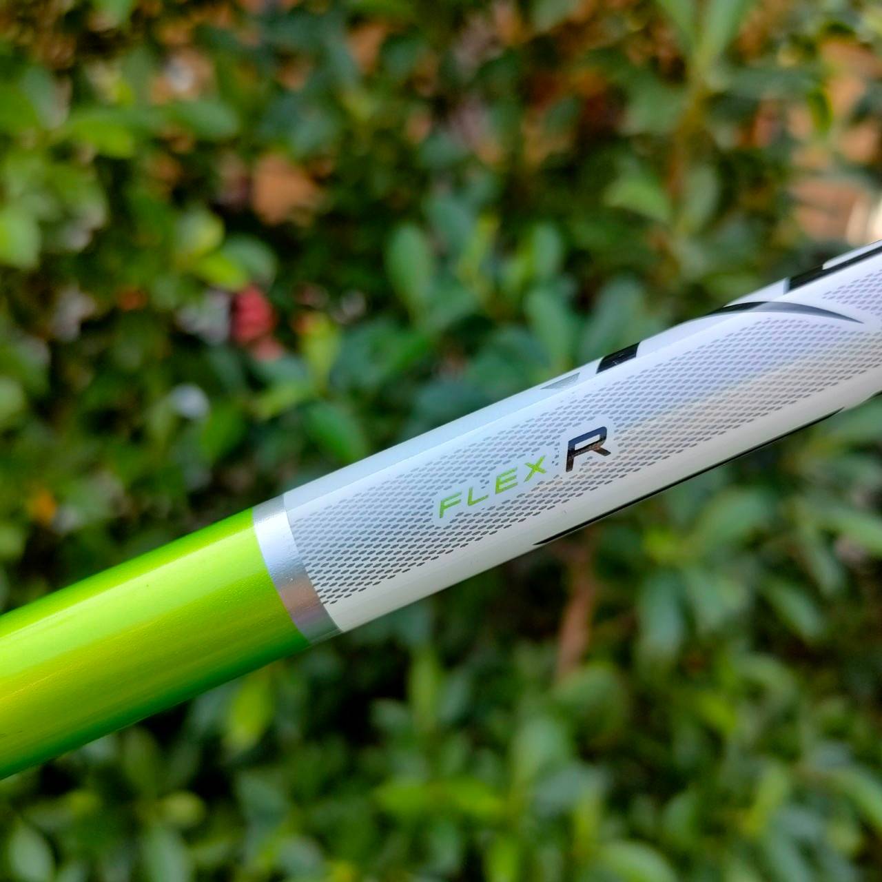 DRIVER TAYLORMADE RBZ องศา 10.5 ก้าน ROCKETBALLZ FLEX R หัวขาว หัวใหญ่ ตีง่ายมากๆ สามารถไขปรับได้ มีหมุดถ่วง บล๊าน เสียงเพราะสนั่น