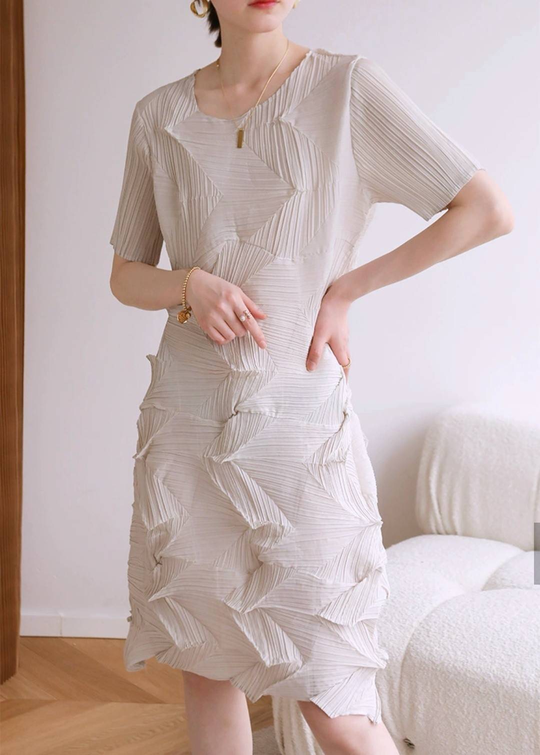 อกถึง 40นิ้ว 2MUAY GJO5633 เดรสพลีทคุณภาพ SHORT SLEEVE ZIGZAG PLEAT DRESS 4สี FREE SIZE