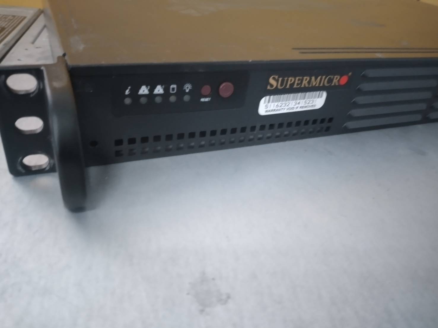 Server มือสอง ทน อึด SuperMicro model 504-2