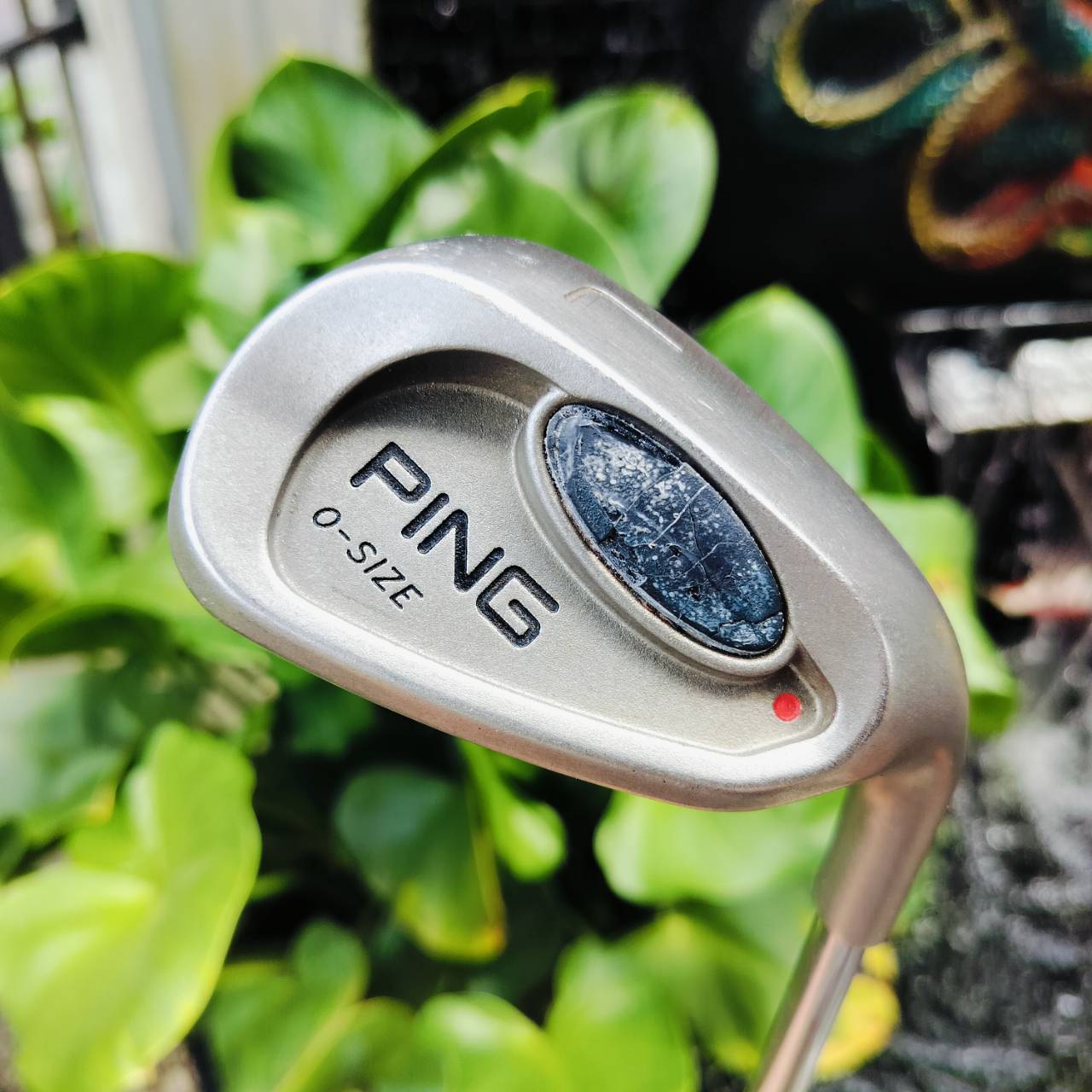 LOB WEDGE PING i3+ องศา 58 เป็นรุ่น OVER SIZE ใบใหญ่ชิพง่าย และสปินดีมาก รุ่นนี้เป็นรุ่อง U ช่วยให้ตีติดสปินได้ง่ายมาก ตกหยุดๆเลย ไม้กอล์ฟพรีเมี่ยมมือสอง ของแท้ By NakaraLuxurious