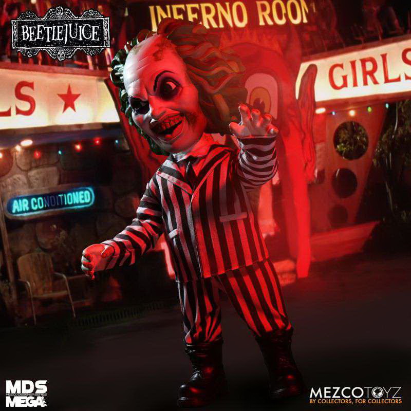 [สั่งจอง] Mezco MDS Mega Scale Talking 15" : Beetle Juice