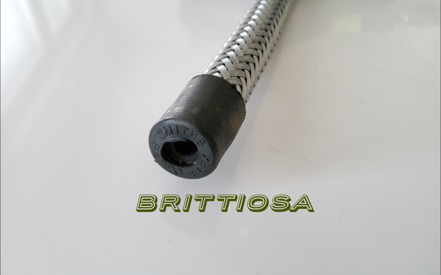 Polttoaineletku pituus 7.5" =10e