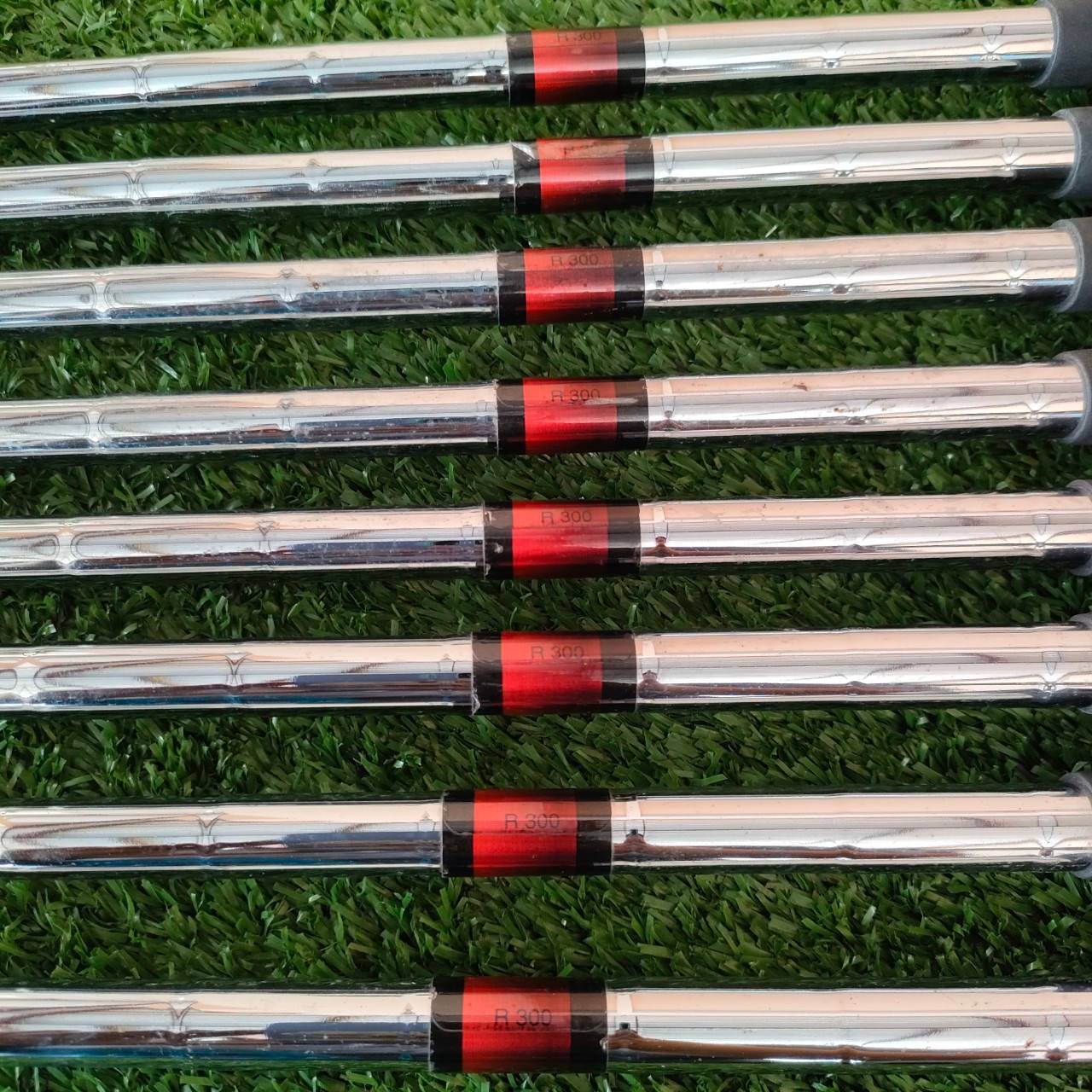 ชุดเหล็ก MAXFLI REVOLUTION มีเหล็ก 3-9 เเละ PW ก้าน DYNAMIC GOLD R300