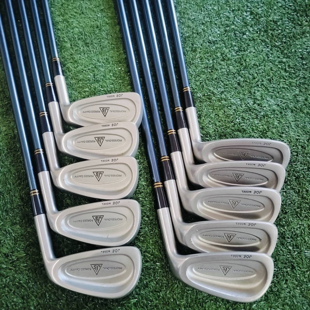 ชุดเหล็ก BRIDGESTONE JOE MODEL เหล็ก FORGED CAVITY พรีเมี่ยมญี่ปุ่น มีเหล็ก 3 - 9 PW AW SW ชุดใหญ่ 10 ชิ้น!!! ไม้กอล์ฟพรีเมี่ยมมือสอง ของแท้ By NakaraLuxurious