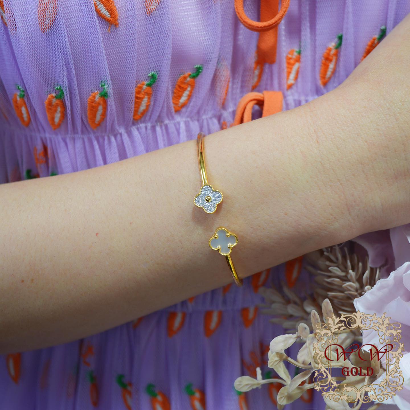 กำไลดอกโคลเวอร์ ^^