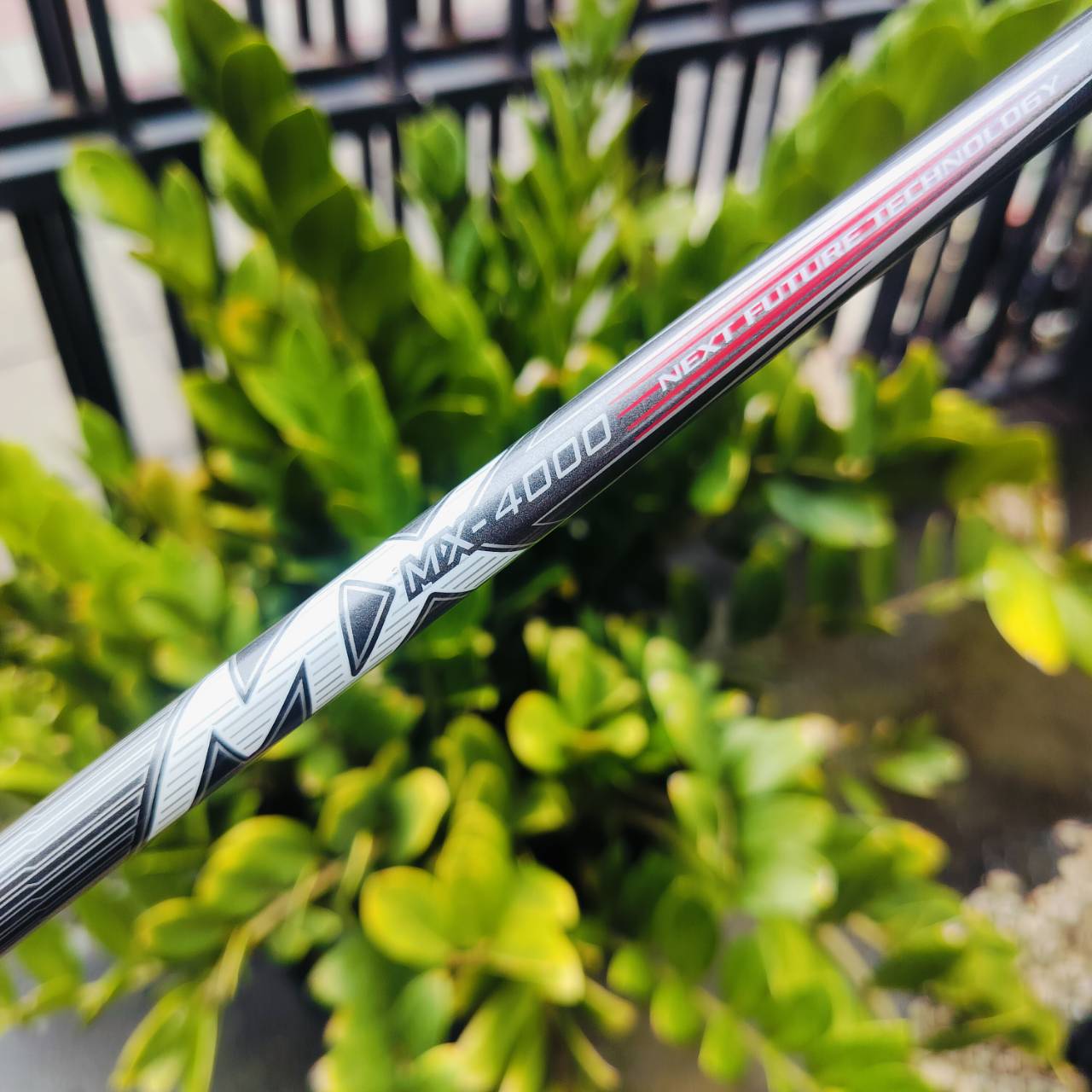 ชุดเหล็ก XXIO FORGED MX4000 เป็นรุ่นพรีเมี่ยมสุดๆของ XXIO พรีเมี่ยมกว่า IMPACT POWER เพราะเป็นวัสดุ FORGED ญี่ปุ่น และสร้างให้เป็นรูปแบบ CAVITY ใช้เนื้อ FORGED เยอะวัสดุราคาแพง ไม้กอล์ฟพรีเมี่ยมญี่ปุ่นมือสอง ของแท้ By NakaraLuxurious