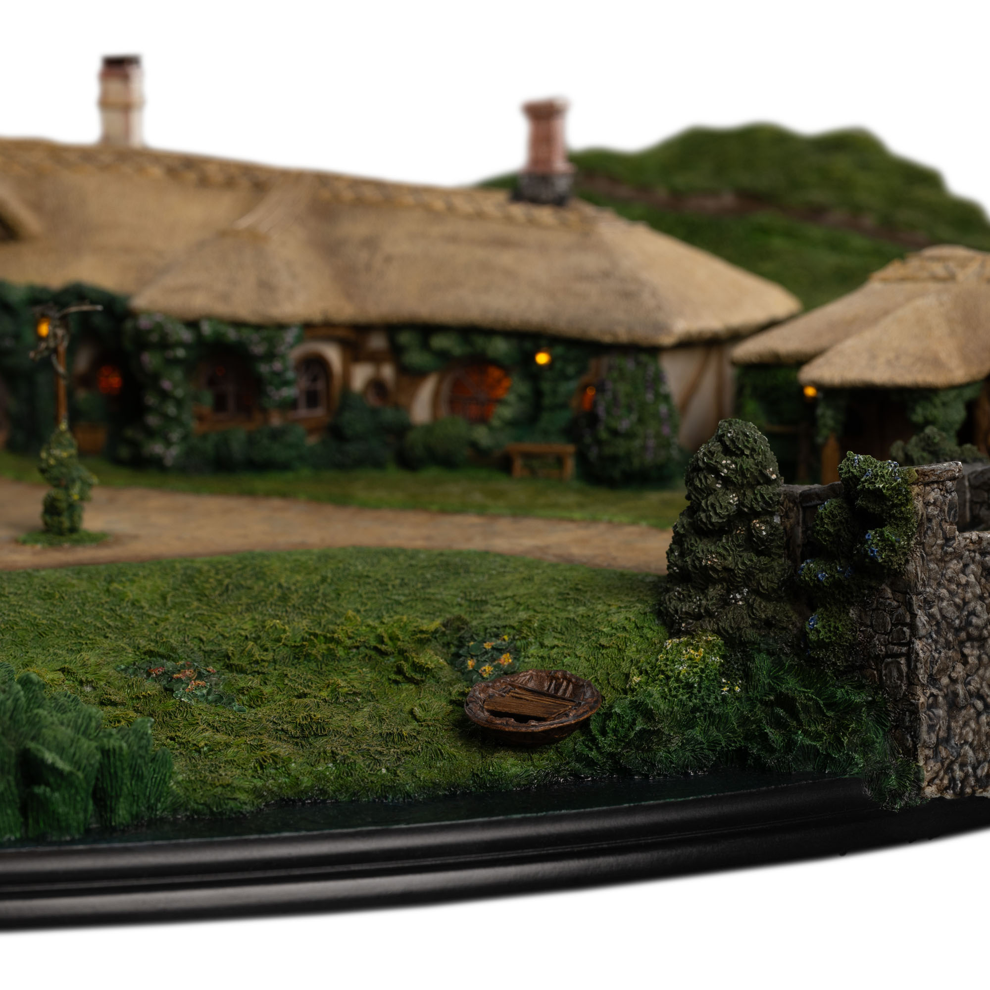 [สั่งจอง]Weta Workshop : The Green Dragon Inn (The Lord of the Rings)