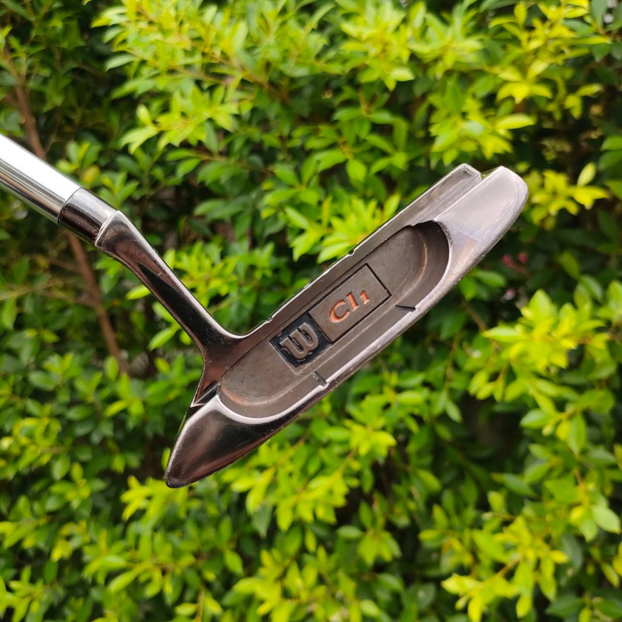 PUTTER WILSON FATSHAFT ความยาว 35 นิ้ว ก้านอ้วน ก้านทำให้ลดการสั่นได้เยอะมาก อินเซิร์ท ทองแดงขัด ทำให้ได้ฟีลมาก พัตต์แบบเกาะไลน์สุดๆ และให้ความรู้สึกดีมาก