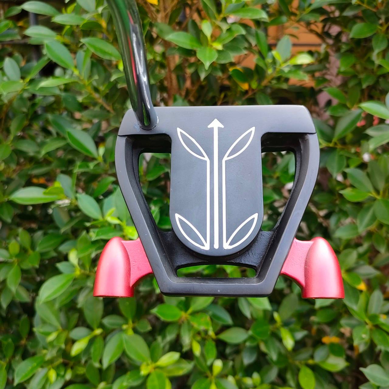 PUTTER กระโหลกสุดเท่ห์ BY LOMO GOLF ความยาว 35 นิ้ว สภาพสวยนางฟ้า กริพจัมโบ้ กระชับมือ พร้อม COVER สวยมาก