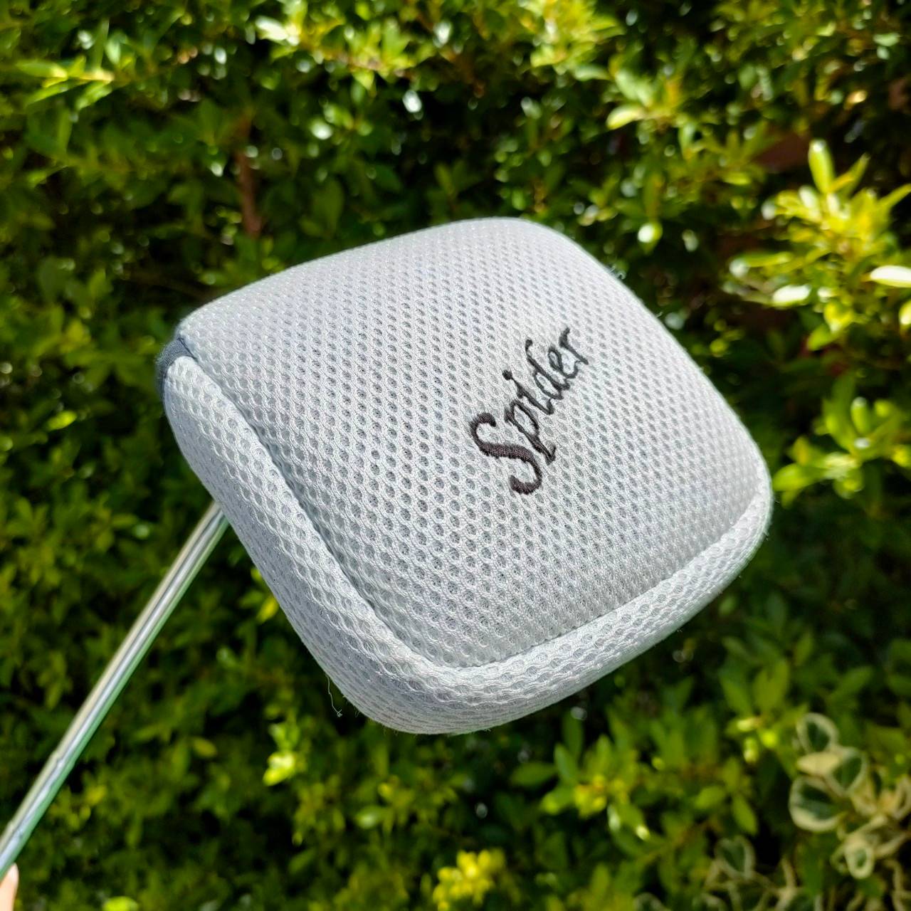** ไม้กอล์ฟสำหรับท่านที่ถนัดซ้าย ** PUTTER TAYLORMADE GHOST SPIDER S ความยาว 34 นิ้ว ใส่กริพ WINN สภาพสวยนางฟ้า มือซ้ายหายาก หน้า PURE ROLL ลูกหมุนเลยเวลาพัตต์ เกาะไลน์จัด เล็งง่าย ปรับหมุดน้ำหนักได้ ไม้กอล์ฟมือสอง ของแท้ BY NakaraLuxurious