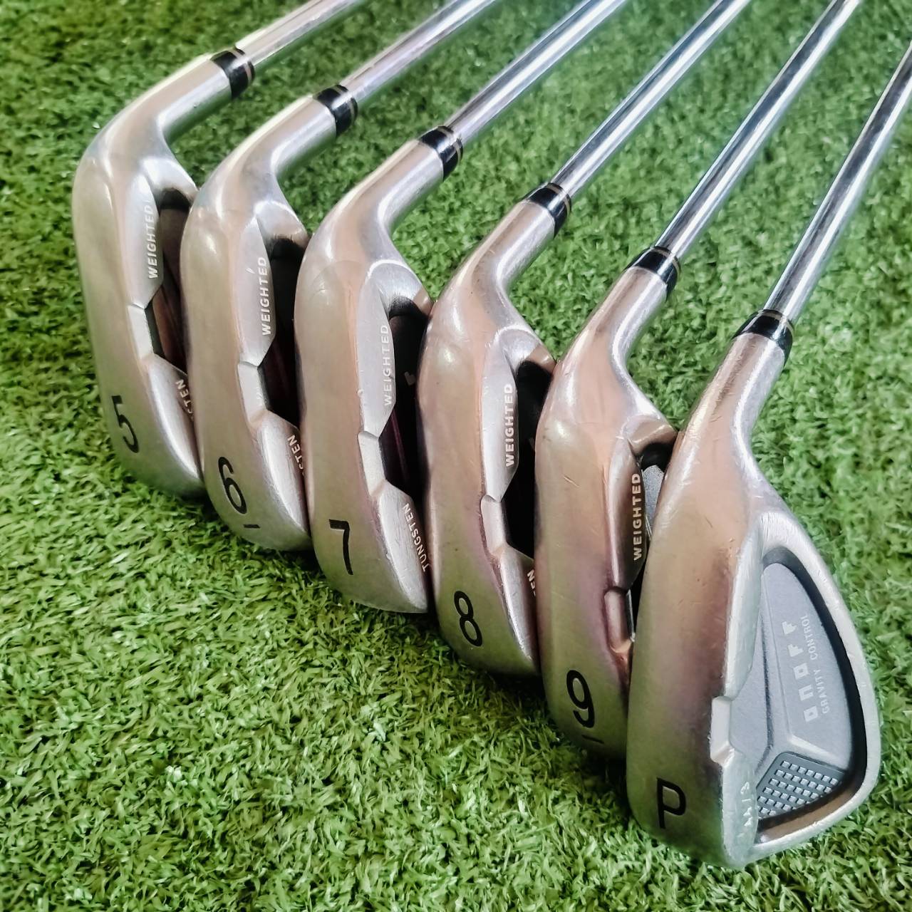ชุดเหล็ก ONOFF Hyper Effect Zone มีเหล็ก 5 6 7 8 9 และ PW ก้าน NS PRO 1150 FLEX S เหล็กสุดมันส์ หน้าเด้ง HYPER ตีทั้งมันส์และง่าย และตีได้ระยะมากๆ ไม้กอล์ฟพรีเมี่ยมมือสอง ของแท้ By NakaraLuxurious