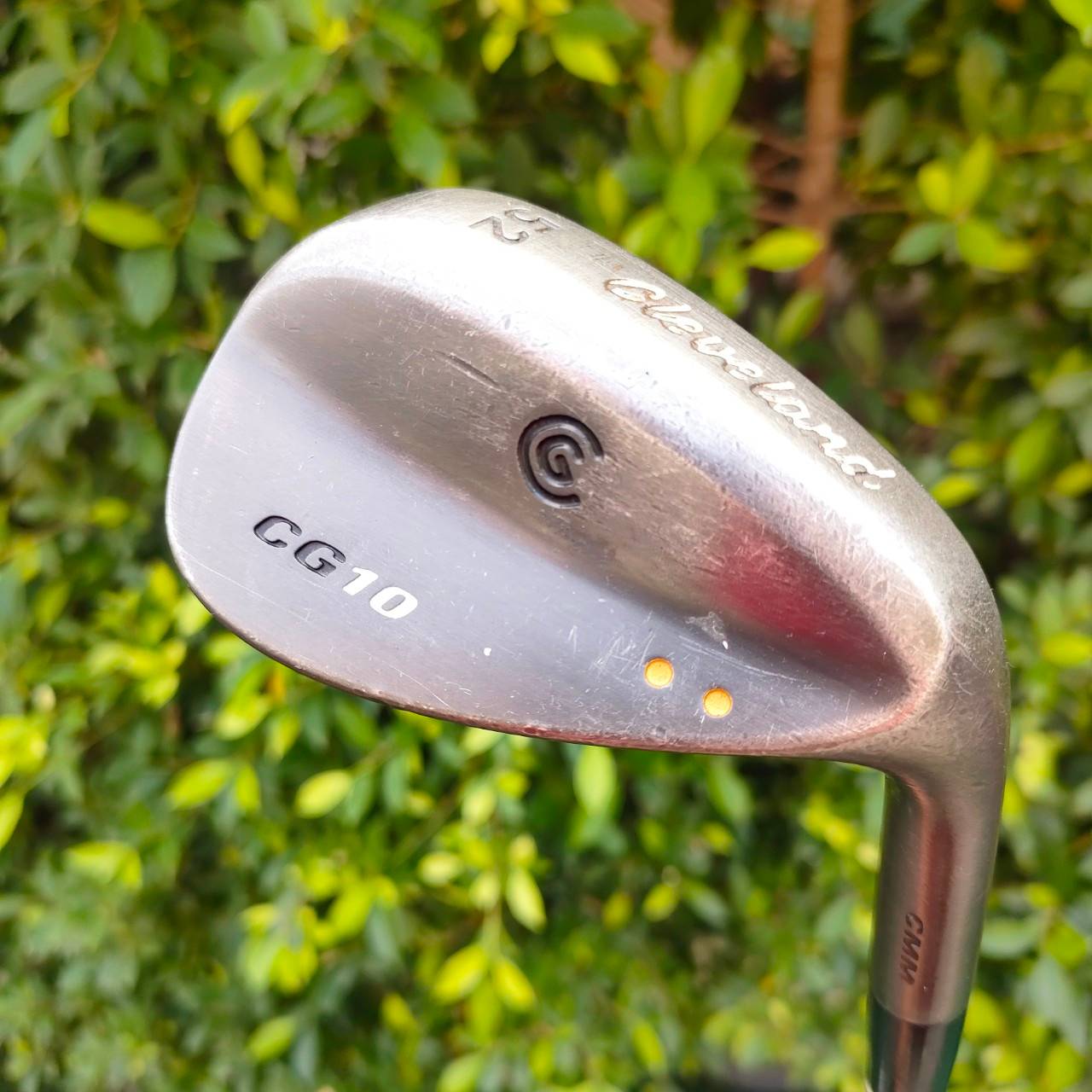 WEDGE CLEVELAND CG10 องศา 52 ก้าน DYNAMIC GOLD FLEX WEDGE สองจุดเป็น STANDARD BOUNCE เป็นองศาที่ขาดในชุดต้องซื้อเพิ่มทุกชุด ร่องอย่างคม อย่างโหด ไม้กอล์ฟมือสอง ของแท้ BY NakaraLuxurious