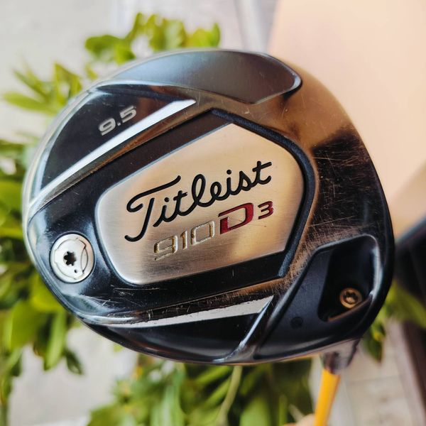 Driver Titleist 910 D3 องศา 9.5 ก้าน UST PROFORCE V2 FLEX R ก้านโม คุณภาพดีมาก D3 ตีไกลมาก และตีง่ายมาก ใส่เต็มเสียงเพราะ ตีมันส์มาก ไม้กอล์ฟพรีเมี่ยมมือสอง ของแท้ By NakaraLuxurious