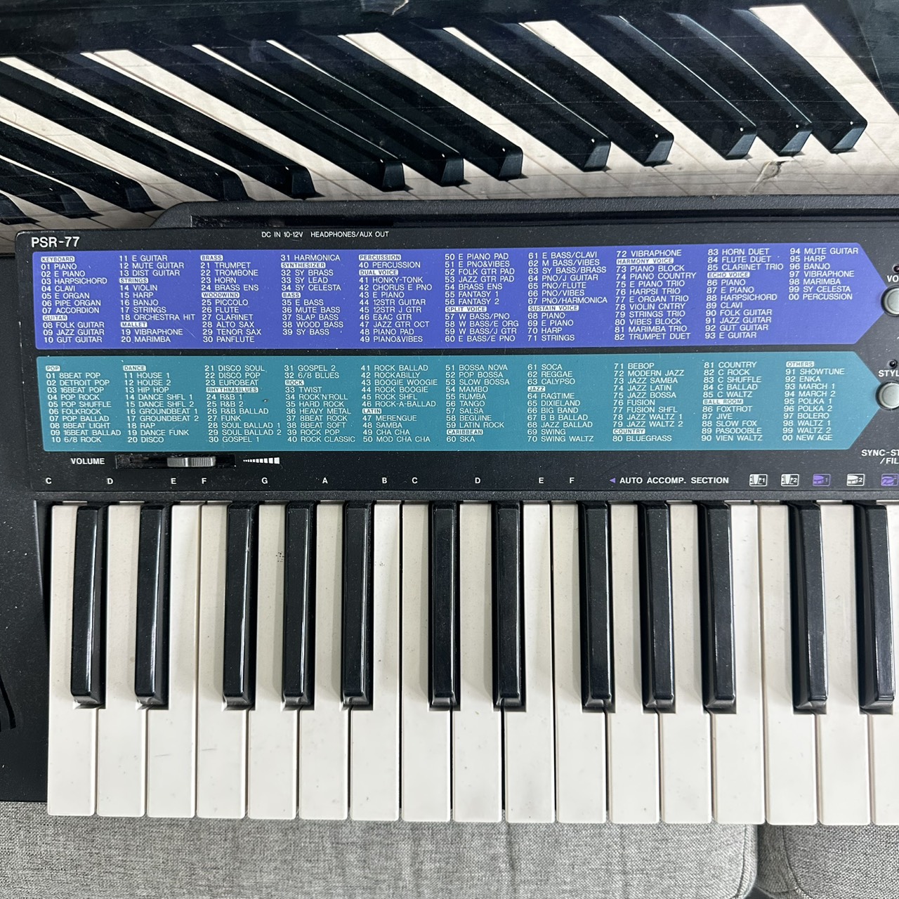 คีย์บอร์ดไฟฟ้า YAMAHA PSR-77