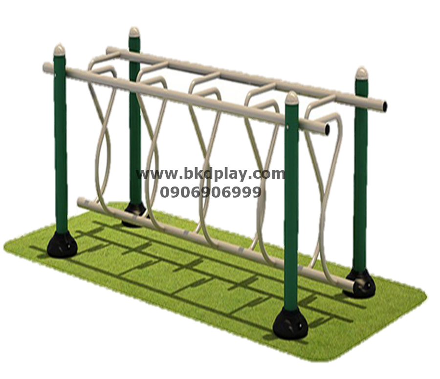 บาร์ไต่ทรงตัวซิกแซก เครื่องเล่นสนาม กลางแจ้ง เหล็ก ตั้งพื้น , ของเล่น สั่งผลิต 10-20 วัน ขนาด100x200x150 ซม.