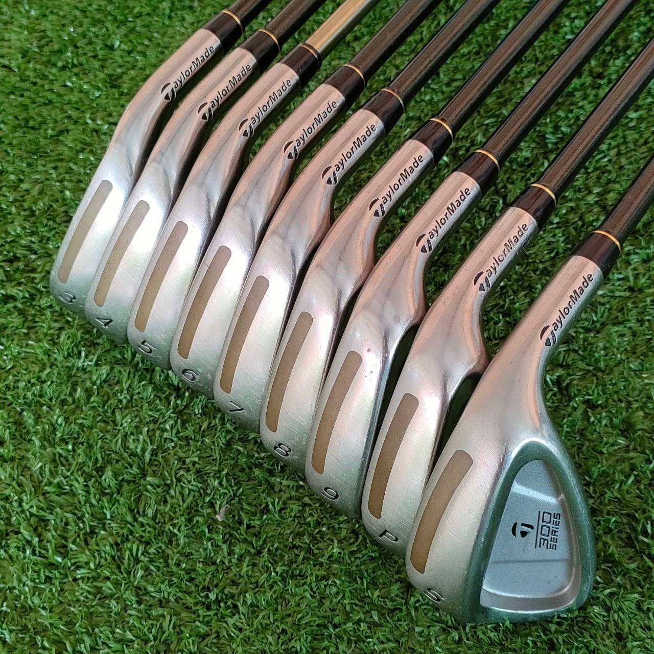 ชุดเหล็ก TAYLORMADE 360 มีเหล็ก 3-9 เเละ PW SW ก้าน TAYLORMADE FT6+ FLEX R R360 เป็นใบใหญ่สุดในซีรี่นี้ เน้นตีง่าย ตีสบายที่สุด CAVITY ลึก และวัสดุพรีเมี่ยม ไม้กอล์ฟมือสอง ของแท้ BY NakaraLuxurious