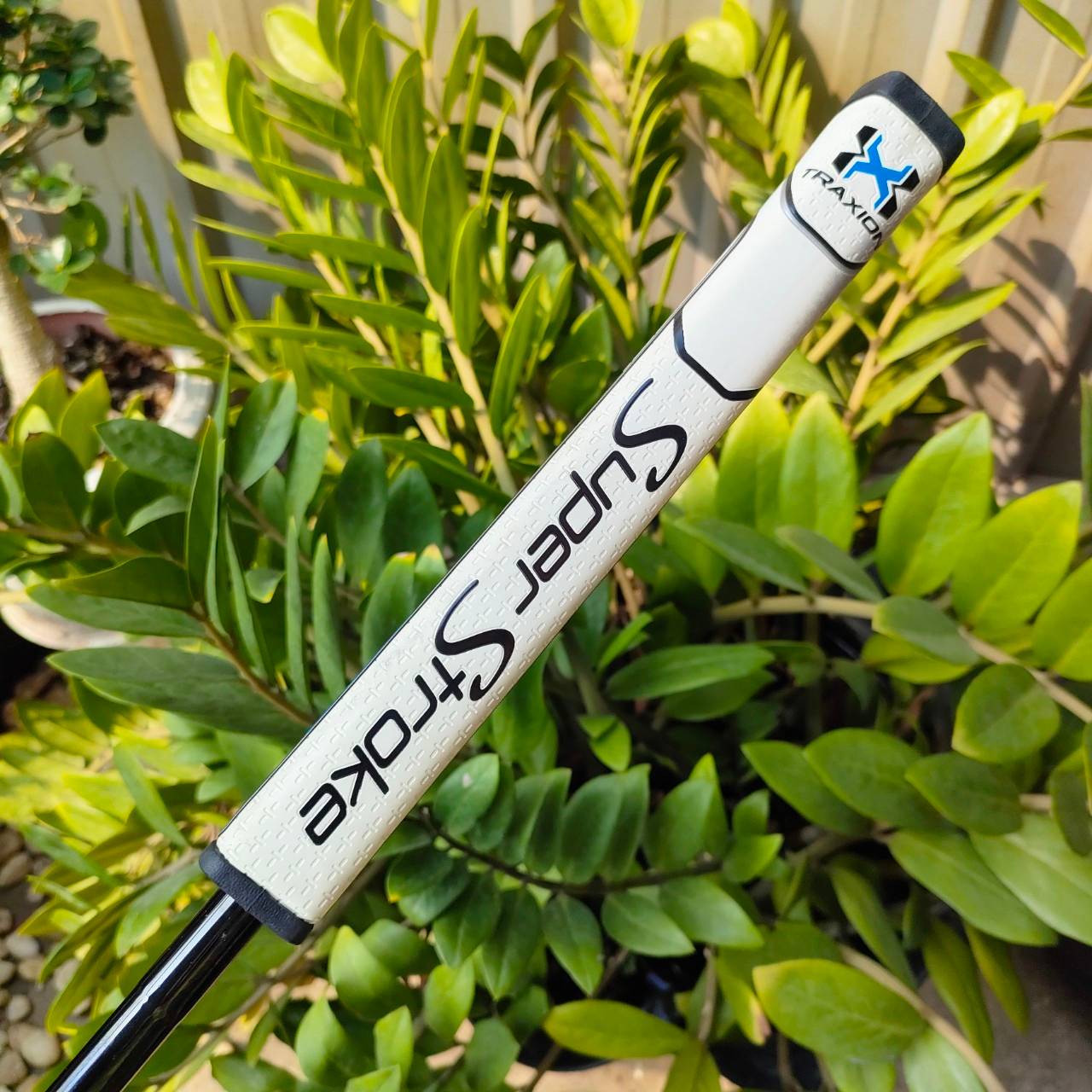 PUTTER ODYSSEY O WORKS BLUE 1W CS ความยาว 34 นิ้ว สภาพสวยนางฟ้า ก้านตรงกลาง สโตรคง่าย เล็งง่าย แม่นยำ หน้าสัมผัสเกาะไลน์ที่สุด ดีที่สุดของหน้าไม้ กริพ SUPER STROKE เต็มมือ สวยนางฟ้า