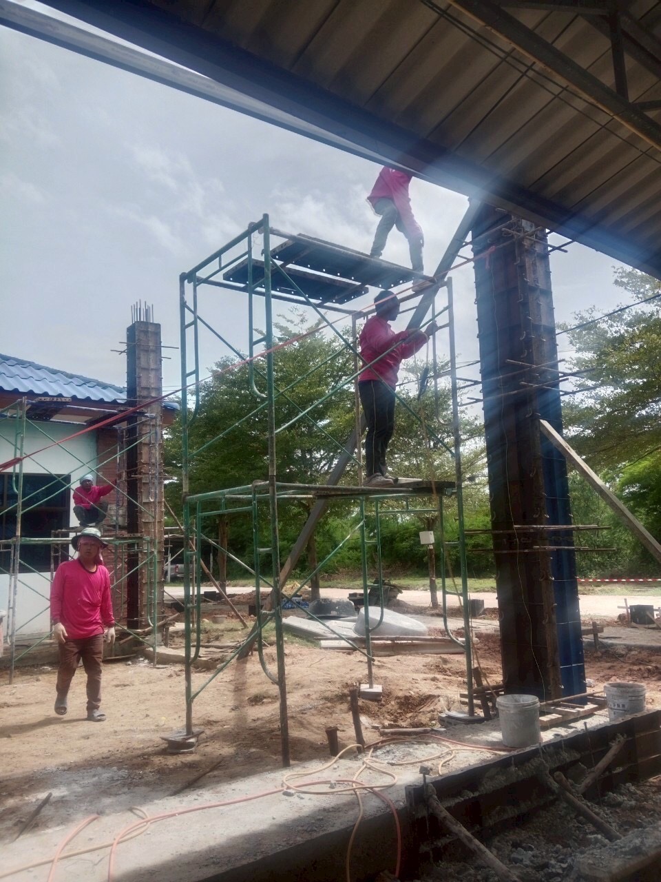 งานก่อสร้างอาคารกิจกรรมหน้าเสาธงศูนย์พัฒนาเด็กเล็ก