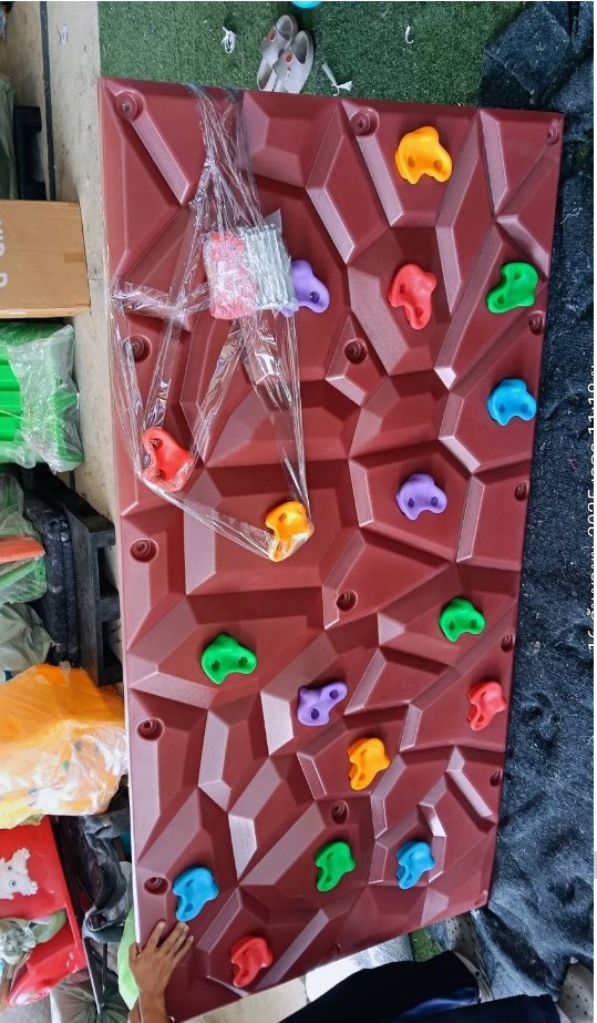 ปีนป่ายผนัง (ราคาต่อ 1 แผ่น) ผนังปีนป่าย กำแพงปีน ปีนป่ายกำแพง หน้าผาจำลอง เครื่องเล่นสนามกลางแจ้ง ในร่ม พร้อมส่ง