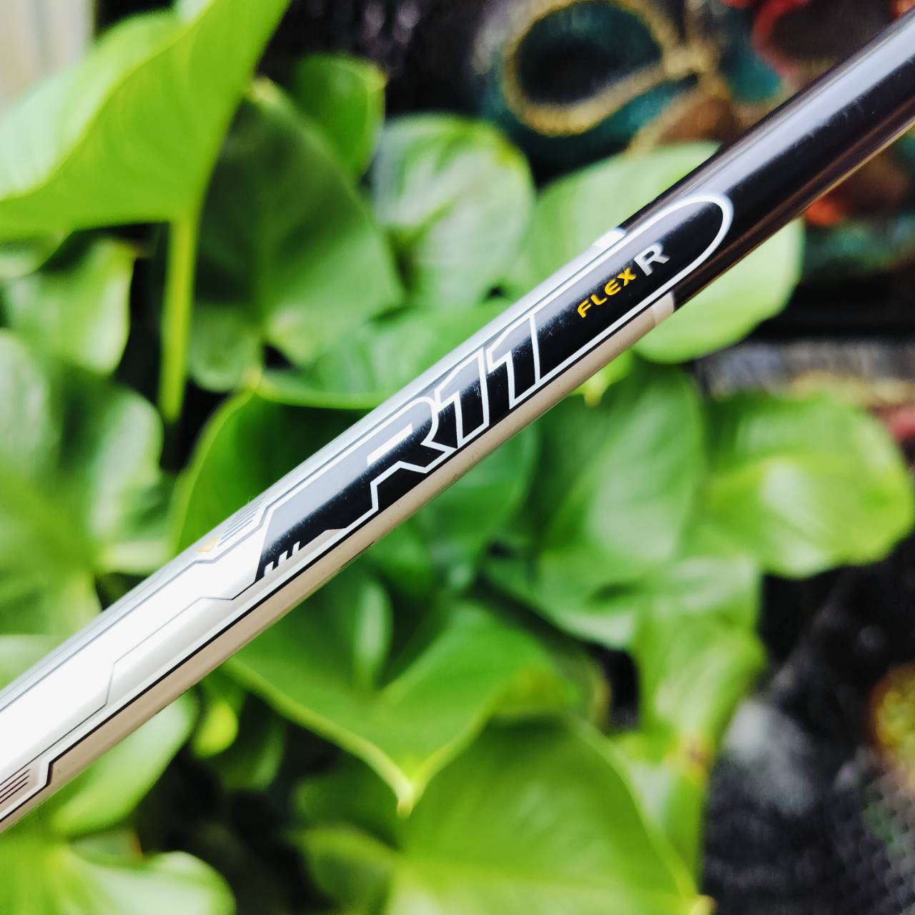 Driver Taylormade R11 องศา 9 ก้าน FUJIKURA MOTORE FLEX R หัวนี้ตีง่าย ตีไกลมาก รุ่นหน้าดำ ก้านพรีเมี่ยมสุดๆ ตีมันส์ได้เลยค่ะ ไม้กอล์ฟพรีเมี่ยมมือสอง ของแท้ By NakaraLuxurious