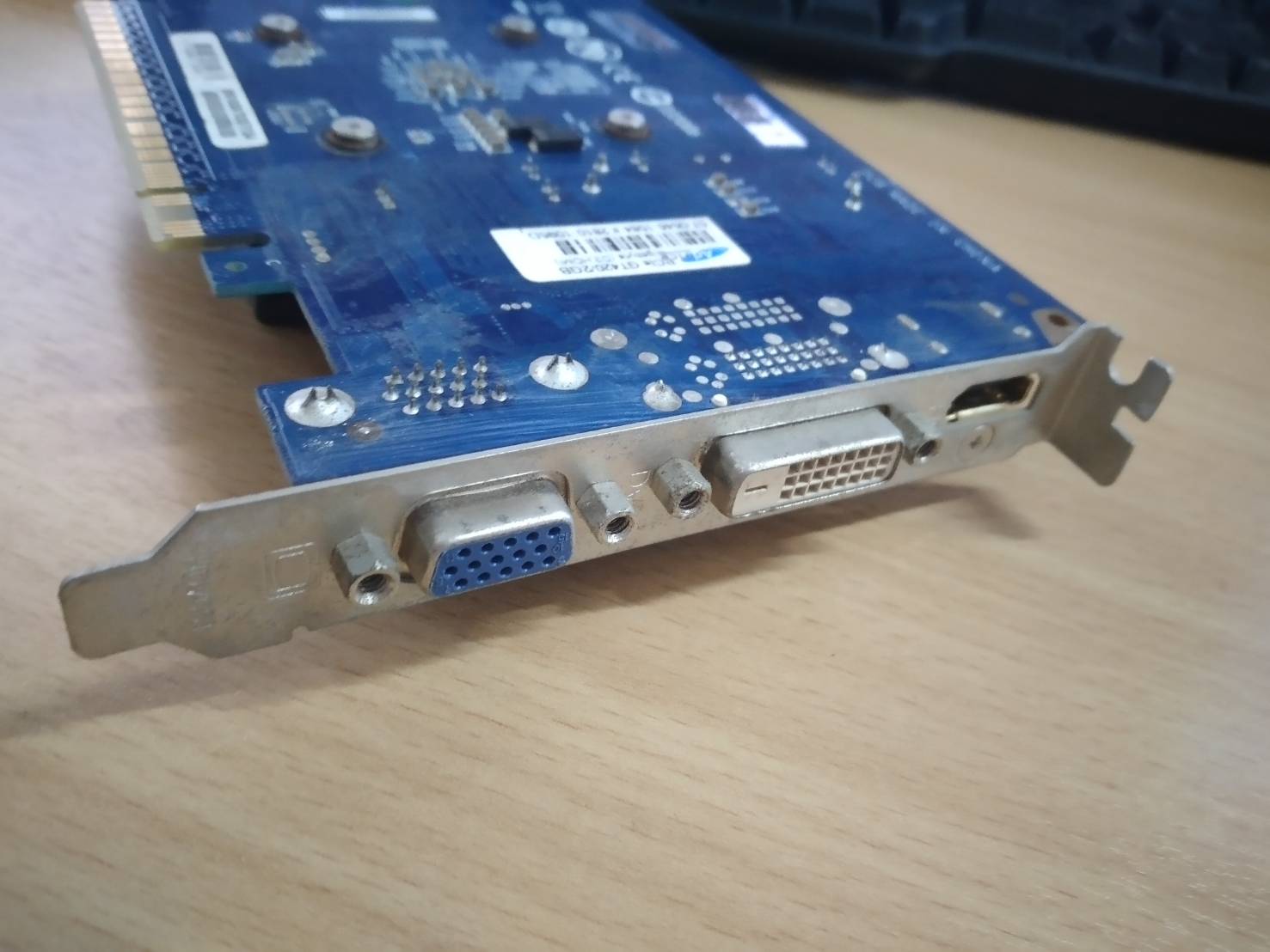 GT420/2GB Gigabyte (D3,HDMI)