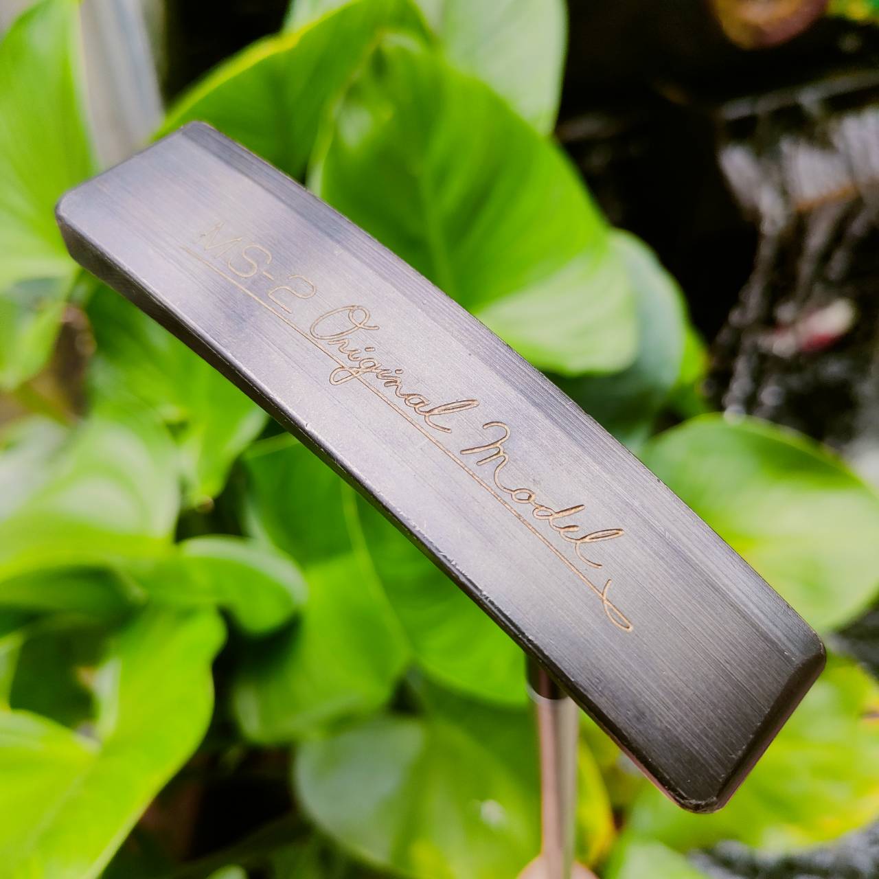 PUTTER MS-2 ORIGINAL MODEL ความยาว 34 นิ้ว งามคาฟสุดเปลือย ให้ฟีลลิ่งที่ดีมาก หน้า MILLED สวยมาก นุ่มนวล และเกาะไลน์มาก ไม้กอล์ฟพรีเมี่ยมมือสอง ของแท้ By NakaraLuxurious