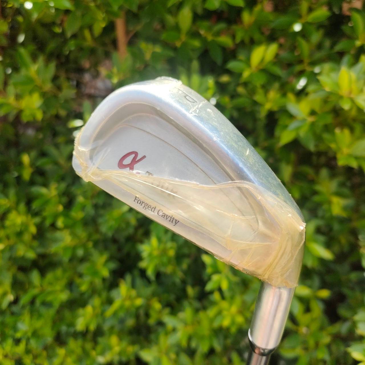 ชุดเหล็ก KENT α .TOUR FORGED CAVITY ของใหม่!! มีเหล็ก 3-9 เเละ PW SW ก้าน KENT α-TOUR FLEX S เป็นเหล็ก FORGED สุดพรีเมี่ยม!! ไม้กอล์ฟมือหนึ่ง ของแท้ BY NakaraLuxurious