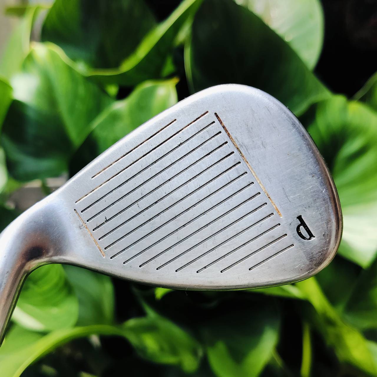 ชุดเหล็ก Callaway X-18 เป็นรุ่นดัง ที่สร้างชื่อให้ Callaway จวบจนมาถึงปัจจุบัน ด้วยเทคโนโลยี ก้านเหล็ก UNI FLEX ของ X - 18 เป็นก้านพรีเมี่ยม สุดยอดจริงครับ ไม้กอล์ฟพรีเมี่ยมมือสอง ของแท้ By NakaraLuxurious