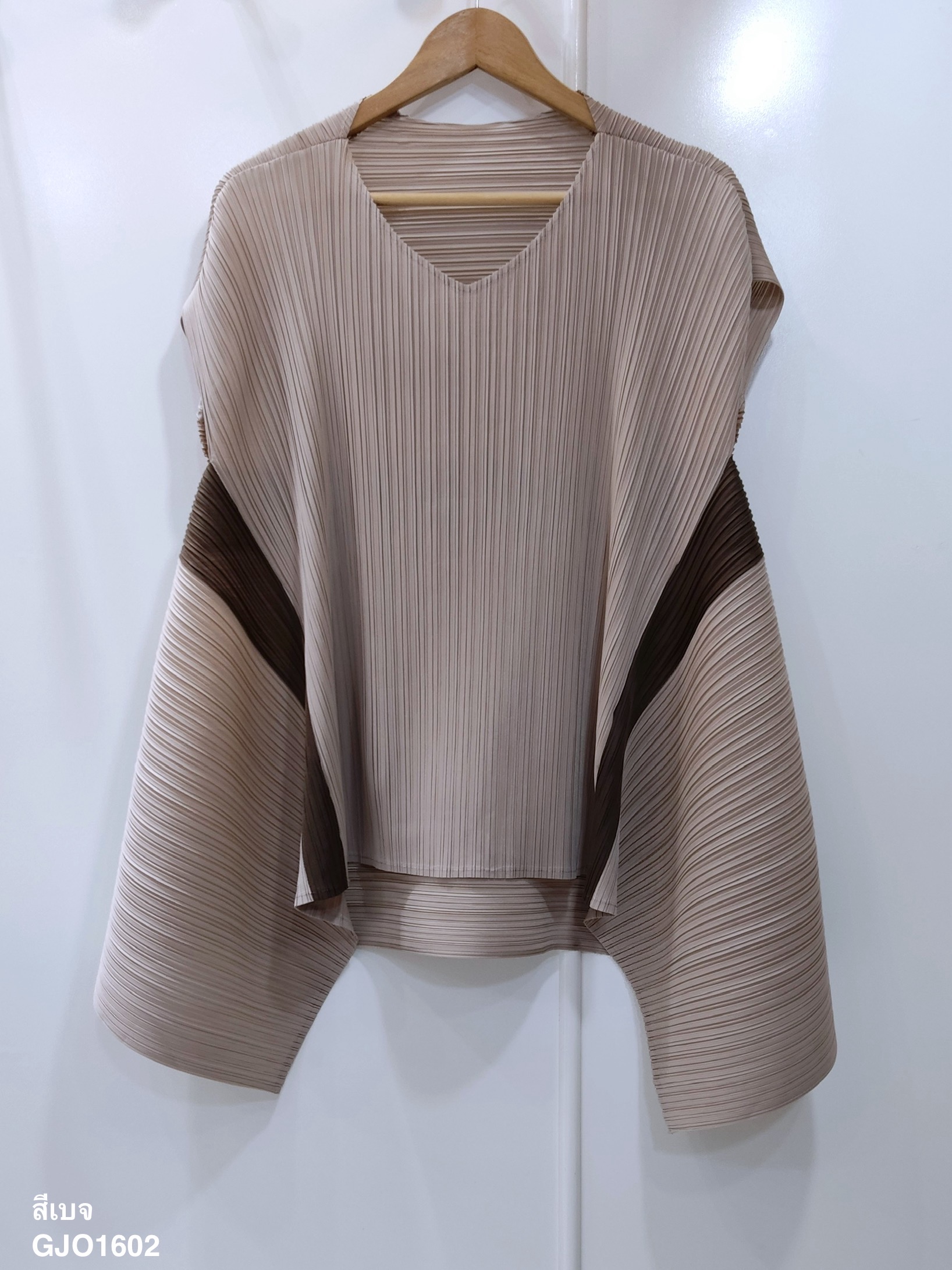 ปรับราคาลง20%!! 2MUAY รุ่น GJO1602 เสื้อพลีทคุณภาพ SHORT SLEEVE 2 TONE FLARE PLEATED TOP 6 สี FREE SIZE