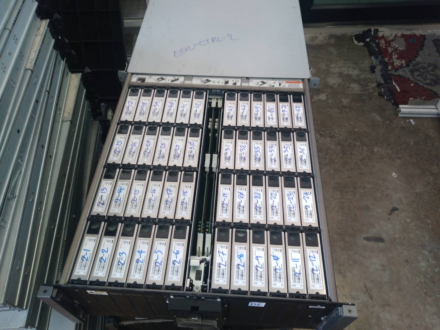 Dell EqualLogic PS6510x Virtualized iSCSI SAN Storage Array Tray x 48 ช่อง