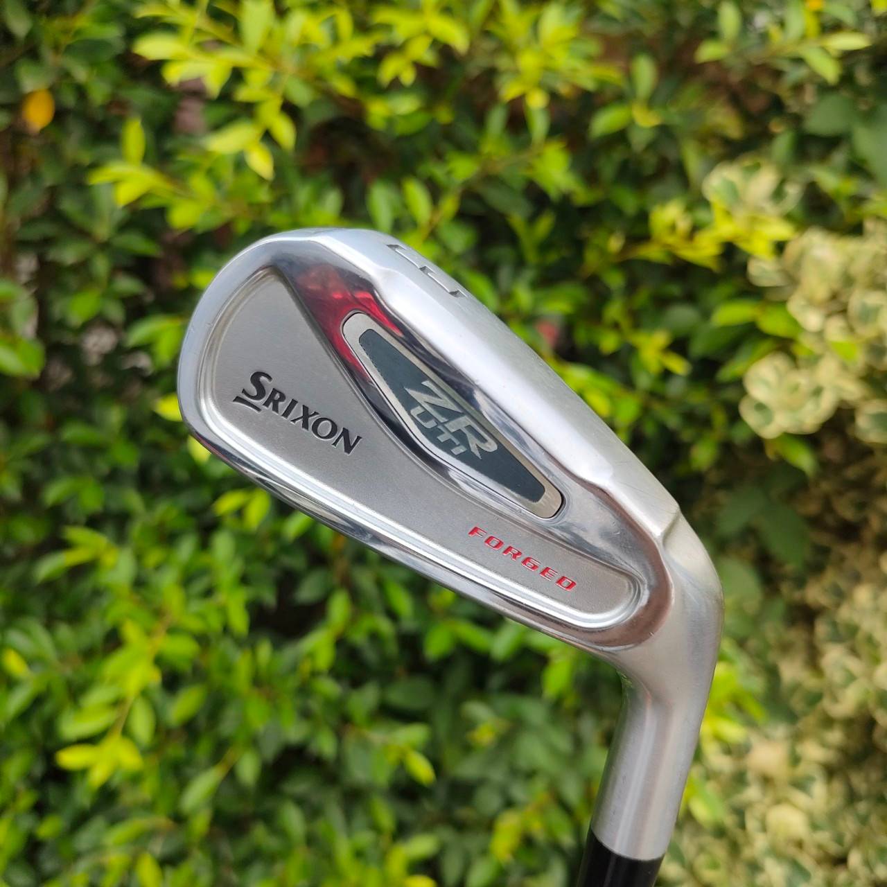 เหล็ก3 SRIXON ZR UTI FORGED ก้าน UST MAMIYA ATTAS เหล็กยาวกึ่งไฮบริดสุดพรีเมี่ยมจากญี่ปุ่น ตีแม่นและตรงมากๆ ก้านด็พรีเมี่ยม ไม่ใหญ่เทอะทะ ตีง่ายเหมือนไฮบริด แต่สวิงแล้วมั่นใจ ปราดเปรียวกว่าเยอะ