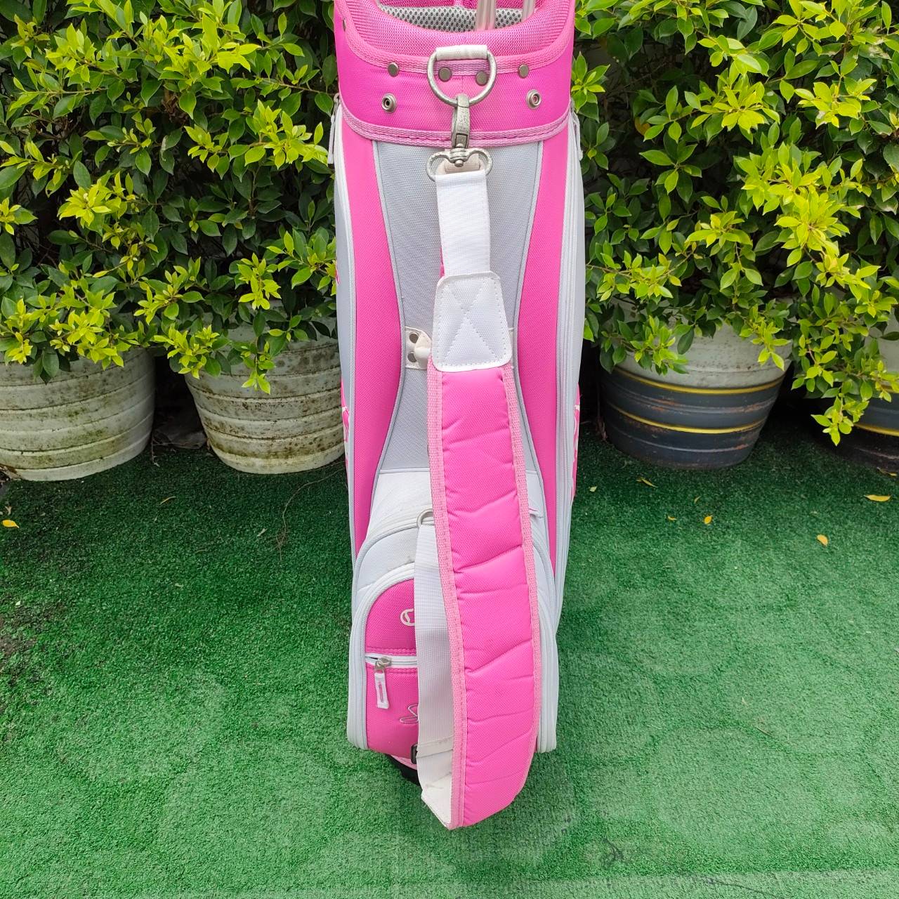 ** ไม้กอล์ฟสำหรับผู้หญิง ** FULL SET DUNLOP DDH DISTANCE พร้อมถุงกอล์ฟ Callaway SOLAIRE ถุงเกรดพรีเมี่ยม สีขาวชมพูสวยมาก
