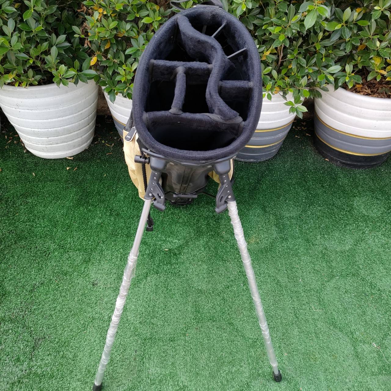 ถุงกอล์ฟ RU GOLF ขาตั้ง มือสอง