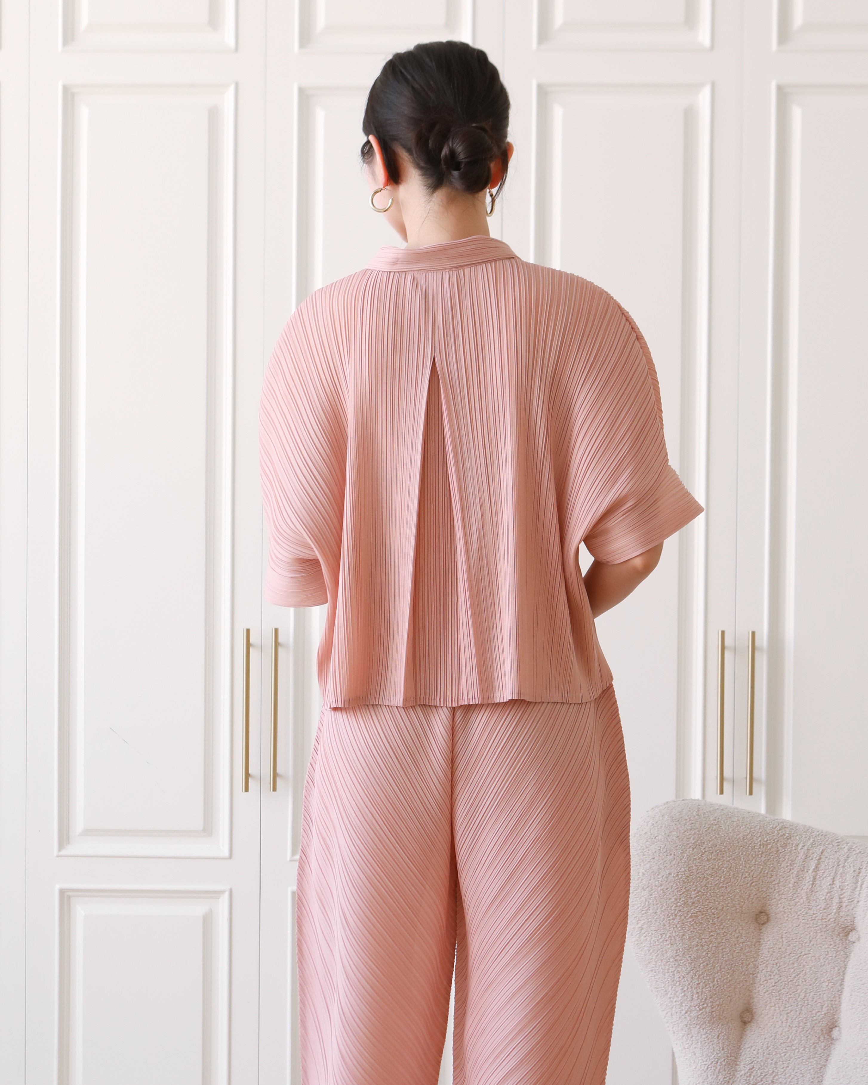 2MUAY รุ่น GJO3697 เสื้อผู้หญิง เสื้อพลีทคุณภาพ 12 สี FREE SIZE EVERYDAY COLLAR BUTTON FRONT PLEATED TOP