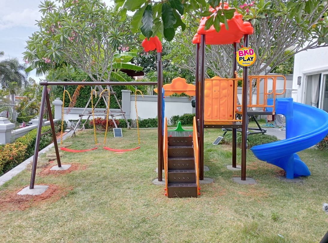 เครื่องเล่นสนามกลางแจ้ง เครื่องเล่นสนามในร่ม, เม่นน้อยกับเหล่าเพื่อนรัก ,สไลเดอร์, กระดานลื่น, ของเล่น,ครุภัณฑ์สนามเด็กเล่น, สพฐ,โครงการโรงเรียนประชารัฐ