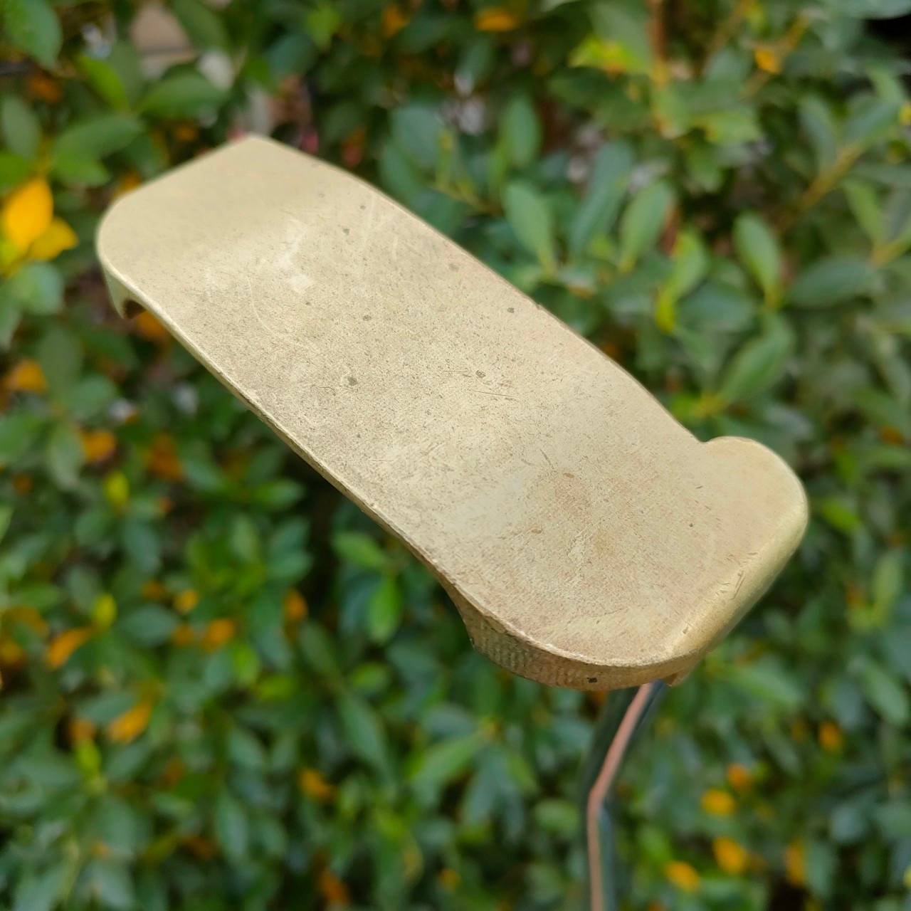 PUTTER BLUE POWER TYPE-II ความยาว 34 นิ้ว วัสดุสุดพรีเมี่ยม น้ำหนักดีมากๆ รูปทรงไม่เหมือนใคร เล็งง่าย มีเส้น ทรงกำลังสวย กริพ LAMKIN ผ้าใบ ขนาดกำลังดี