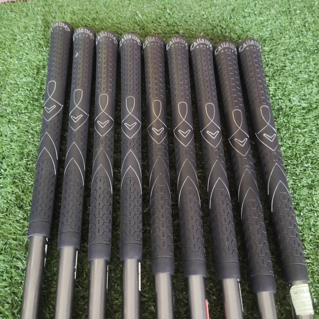 *ตำหนิแผ่นหลังแตก* ชุดเหล็ก Callaway BIGBERTHAR FUSION มีแผ่นหน้าเด้งอีกชั้น * สังเกตุจากรูป *