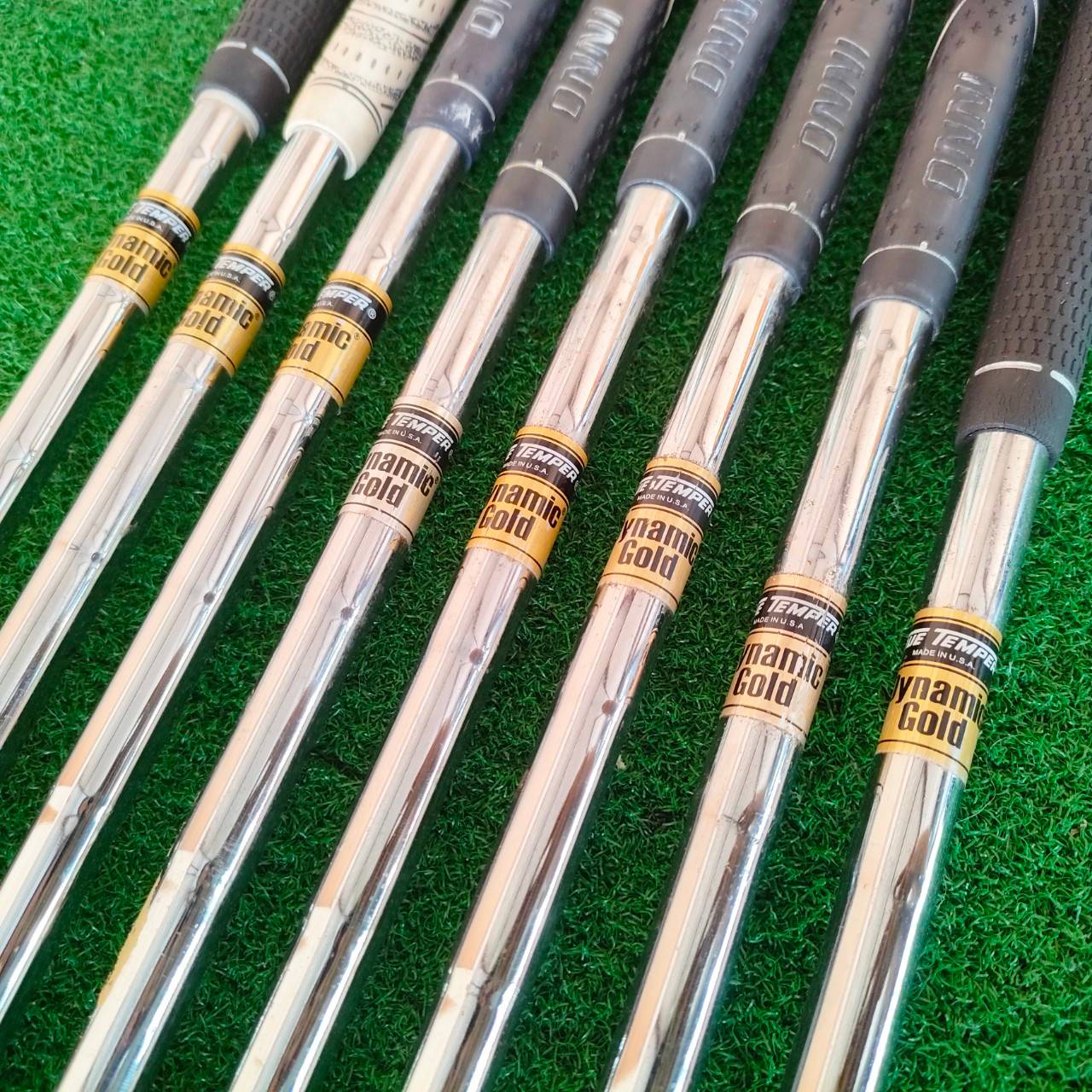 ชุดเหล็ก TAYLORMADE R9 มีเหล็ก 4-9 PW SW ก้าน DYNAMIC GOLD FLEX R300 สวยๆจ้า