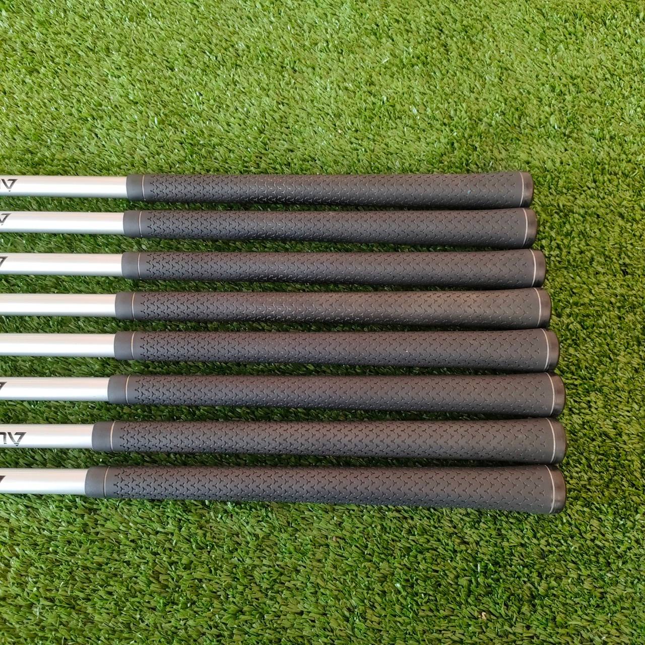 ชุดเหล็ก KING COBRA S2 MAX มีเหล็ก 5-9 เเละ PW SW GW ก้าน ALDILA DVS HL สุดยอดชุดเหล็กคุณภาพสุดๆ ตัทั้งง่ายมากๆๆ ระยะดีมาก MAX และก้านก็ของดีทั้งชุด Aldila