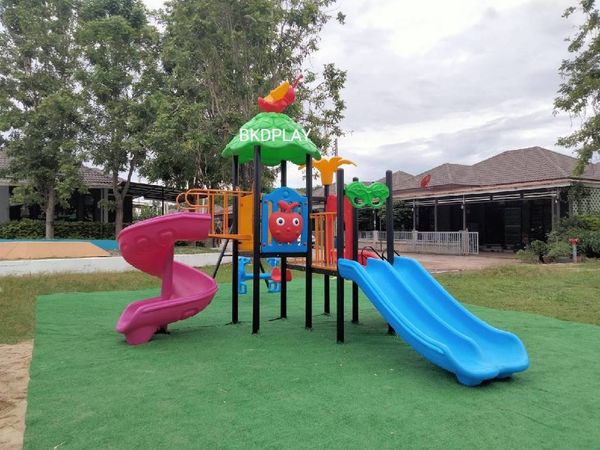 เครื่องเล่นสนามกลางแจ้ง ในร่ม ชุดแมลงปอพร้อมชิงช้า,สไลเดอร์ใหญ่ 4 ทาง,ครุภัณฑ์สนามเด็กเล่น,งบ.สพฐ,โครงการโรงเรียนประชารัฐ, เครื่องเล่นสนามระดับก่อนประถมศึกษา, งบประมาณ80,000