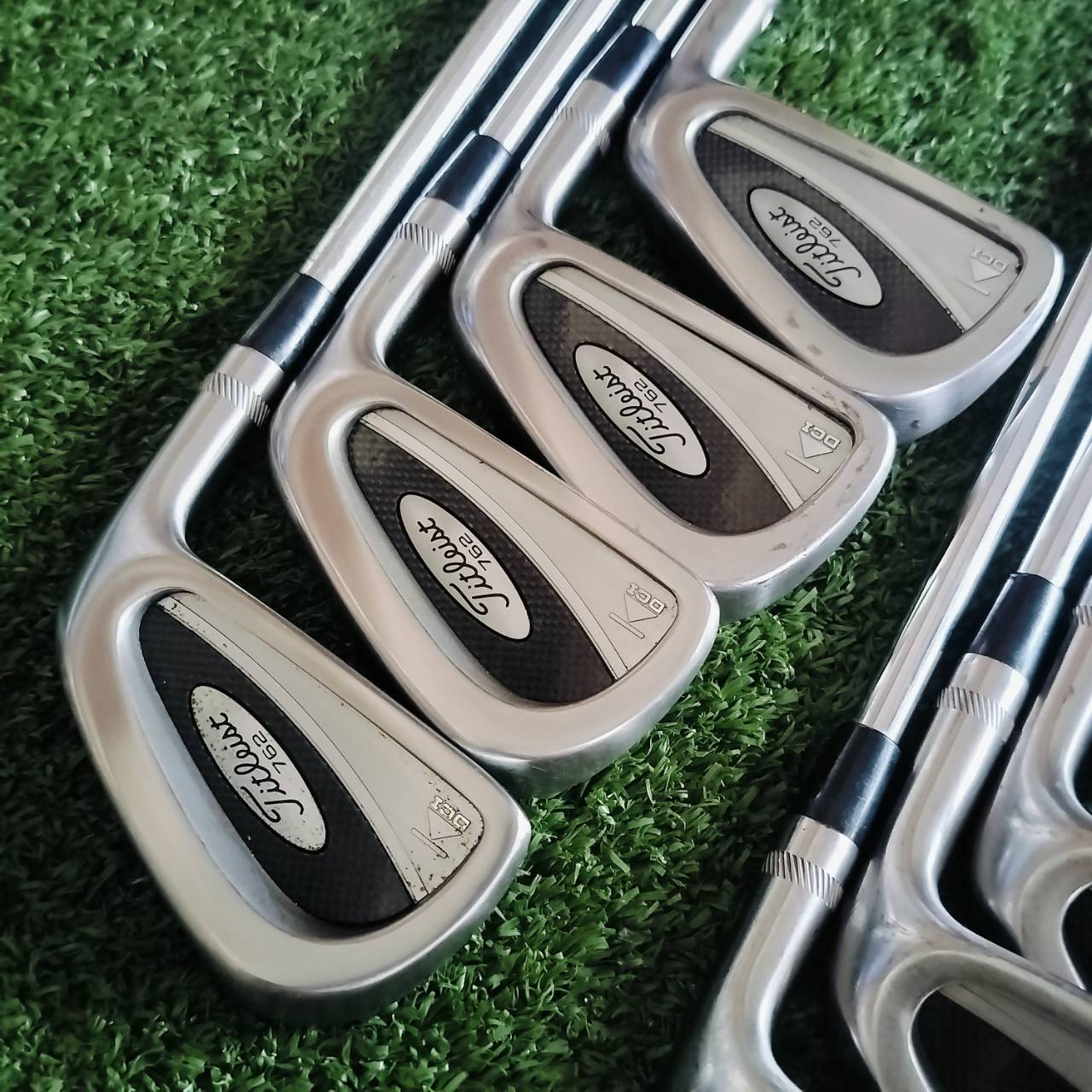 ชุดเหล็ก TITLEIST DCI 762 มีเหล็ก 3 4 5 6 7 8 9 เเละ P ก้าน DYNAMIC GOLD R300 สภาพสวยมาก หน้าสวยทุกเหล็ก ไม้กอล์ฟพรีเมี่ยมมือสอง ของแท้ By NakaraLuxurious