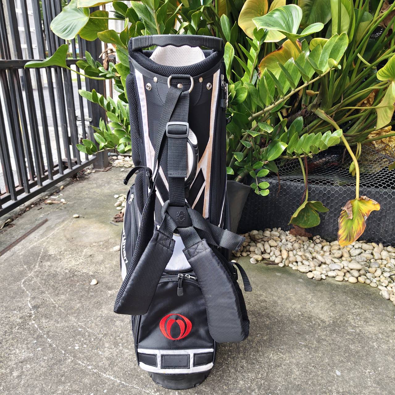 ถุงกอล์ฟ MARUMAN แบบมีขาตั้ง – เบา แข็งแรง พรีเมี่ยมญี่ปุ่น!