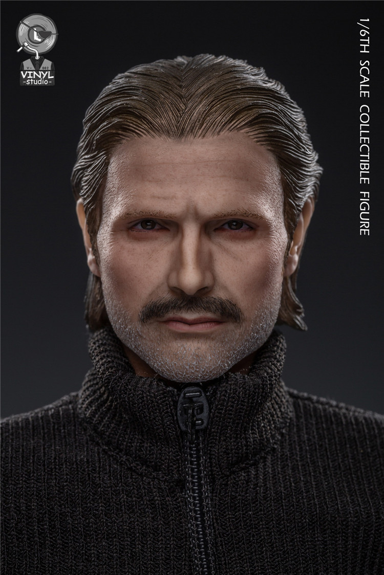 [สั่งจอง] VINYL Studio #002 1/6 Scale Black Kaiser