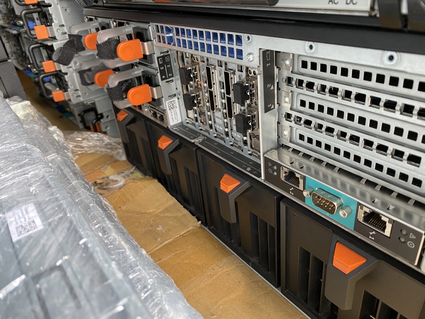 DELL PowerEdge VRTX 4x M620 Server Nodes